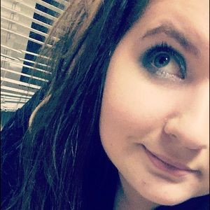 Meet your Posher, Maddi